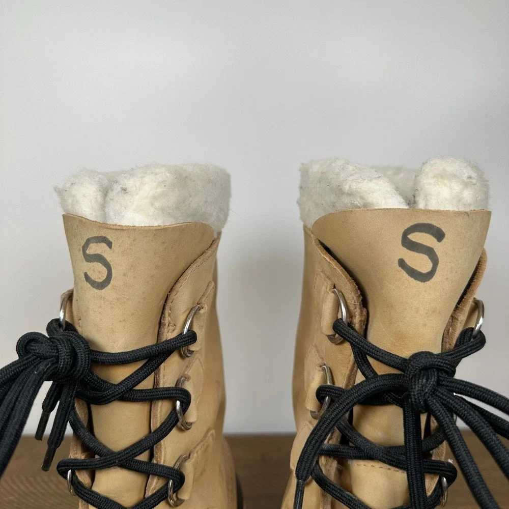 Sorel Boots Mens 9 Tan Caribou Waterproof Leather Winter Snow Hiking NM1000-281